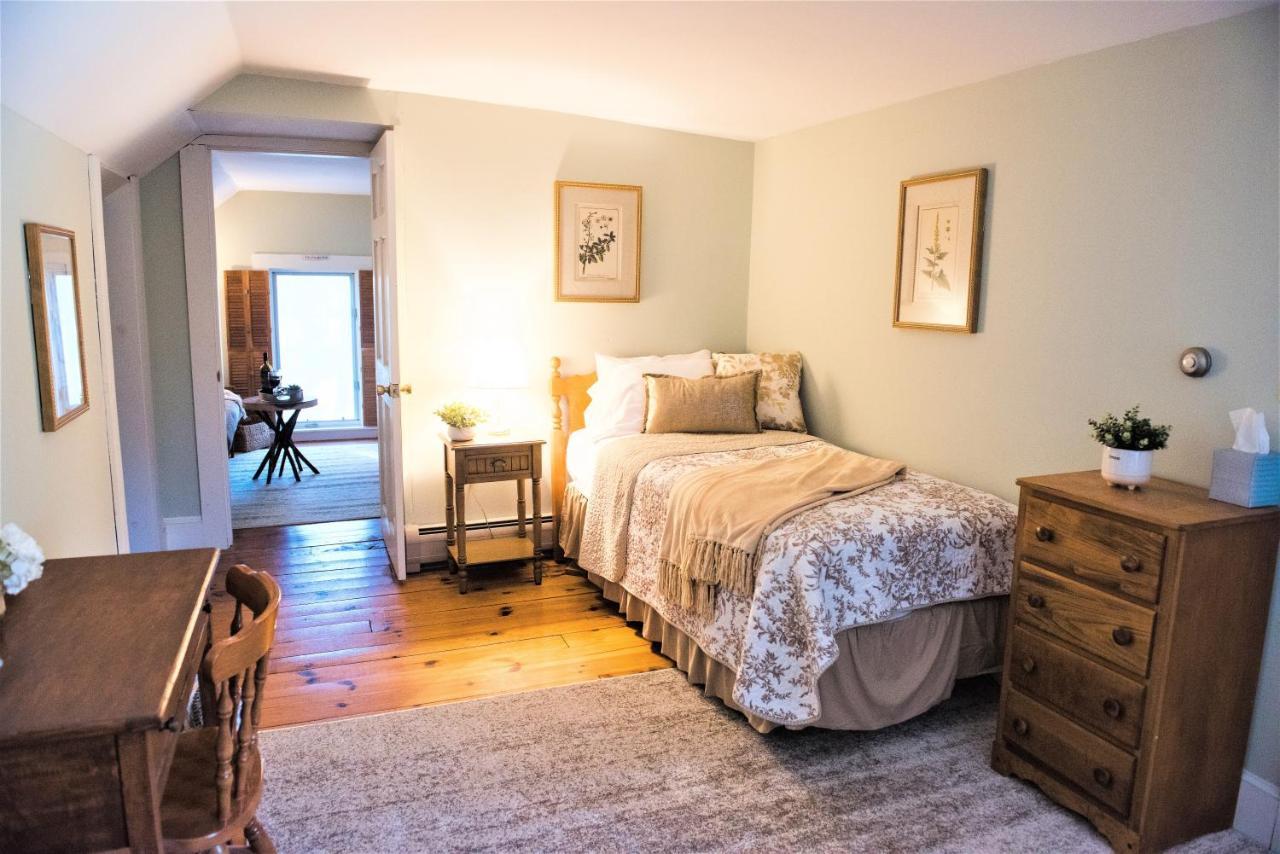 Inn On Golden Pond Holderness Extérieur photo